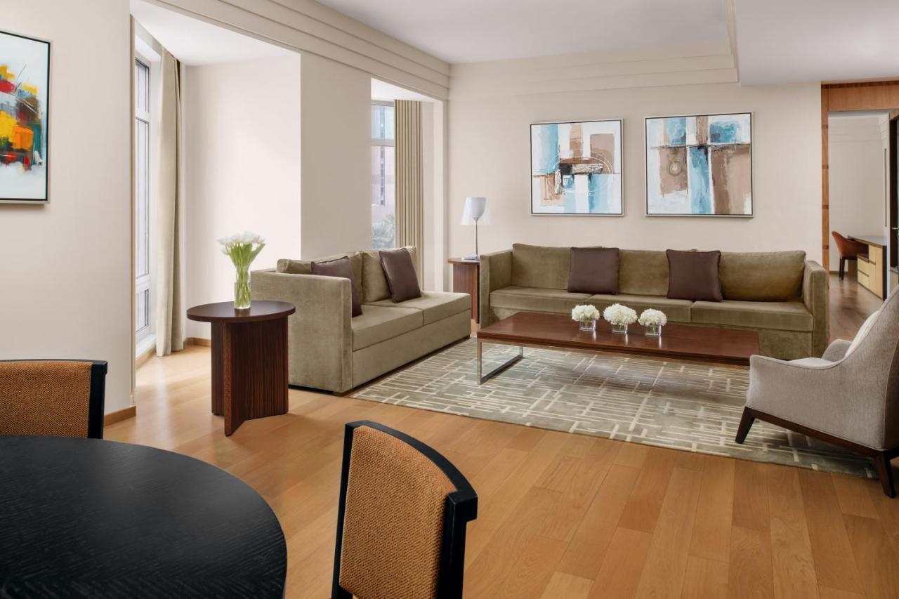 One-Bedroom Tower Suite,1204549489:JPEG