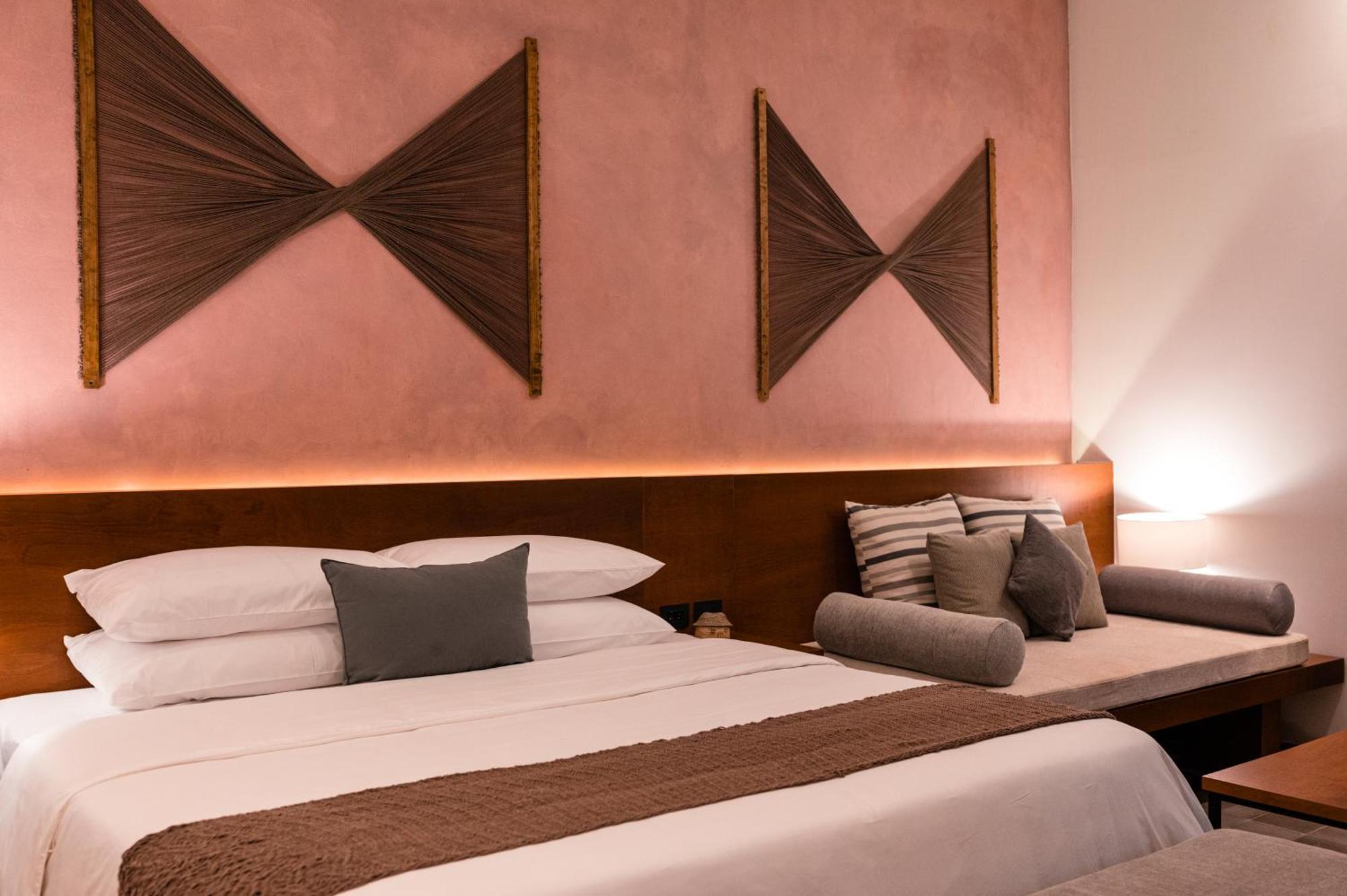 King Suite,1208268649:JPEG