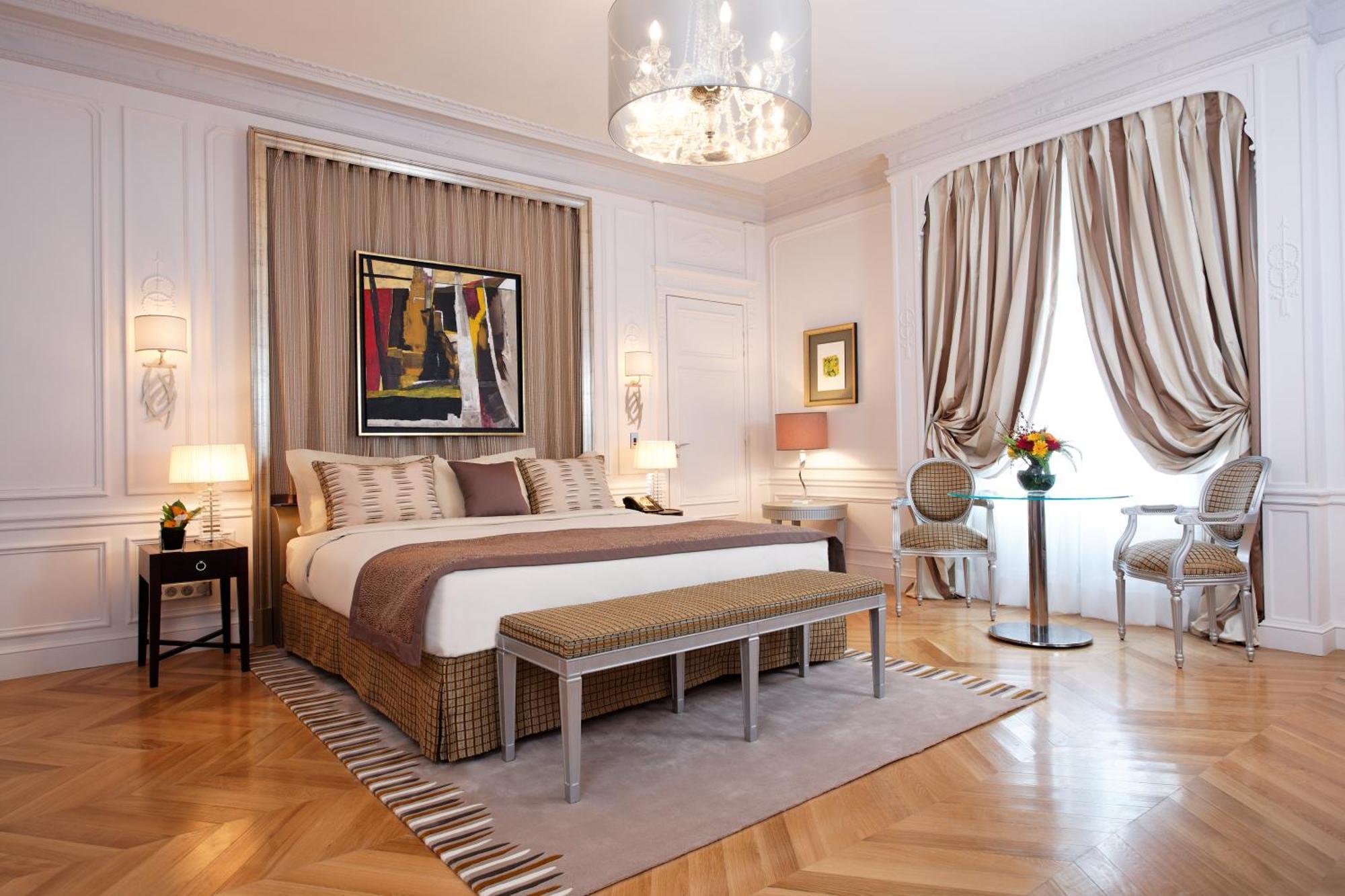 Large Deluxe Room,843483725:JPEG