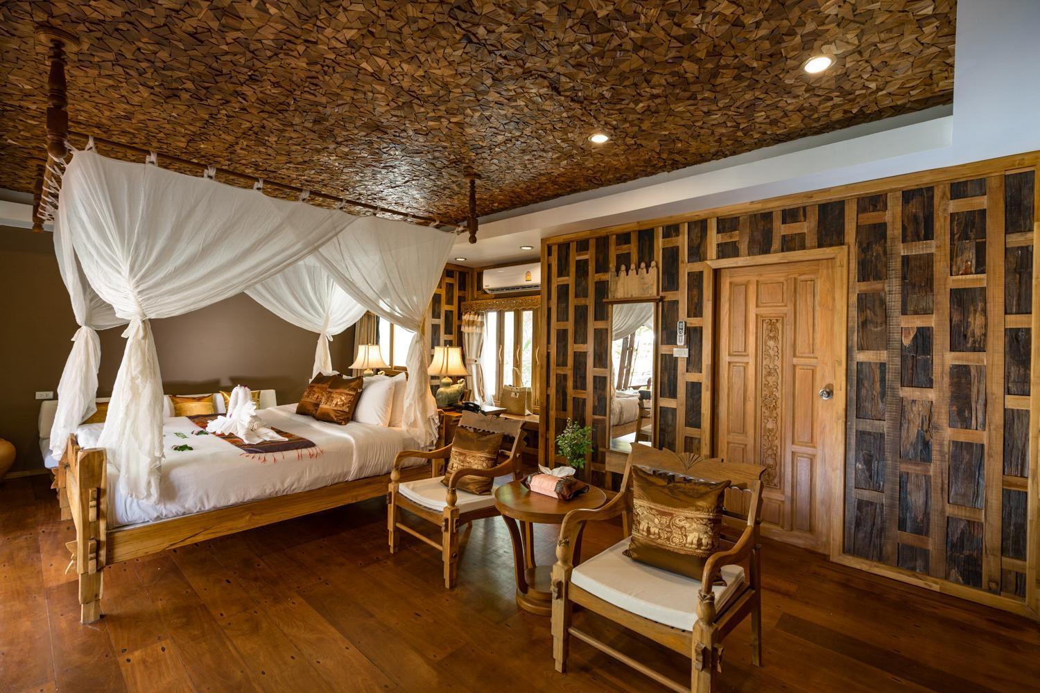 Villa Pool Access with FREE THB 2,000 Net Resort Credit per night