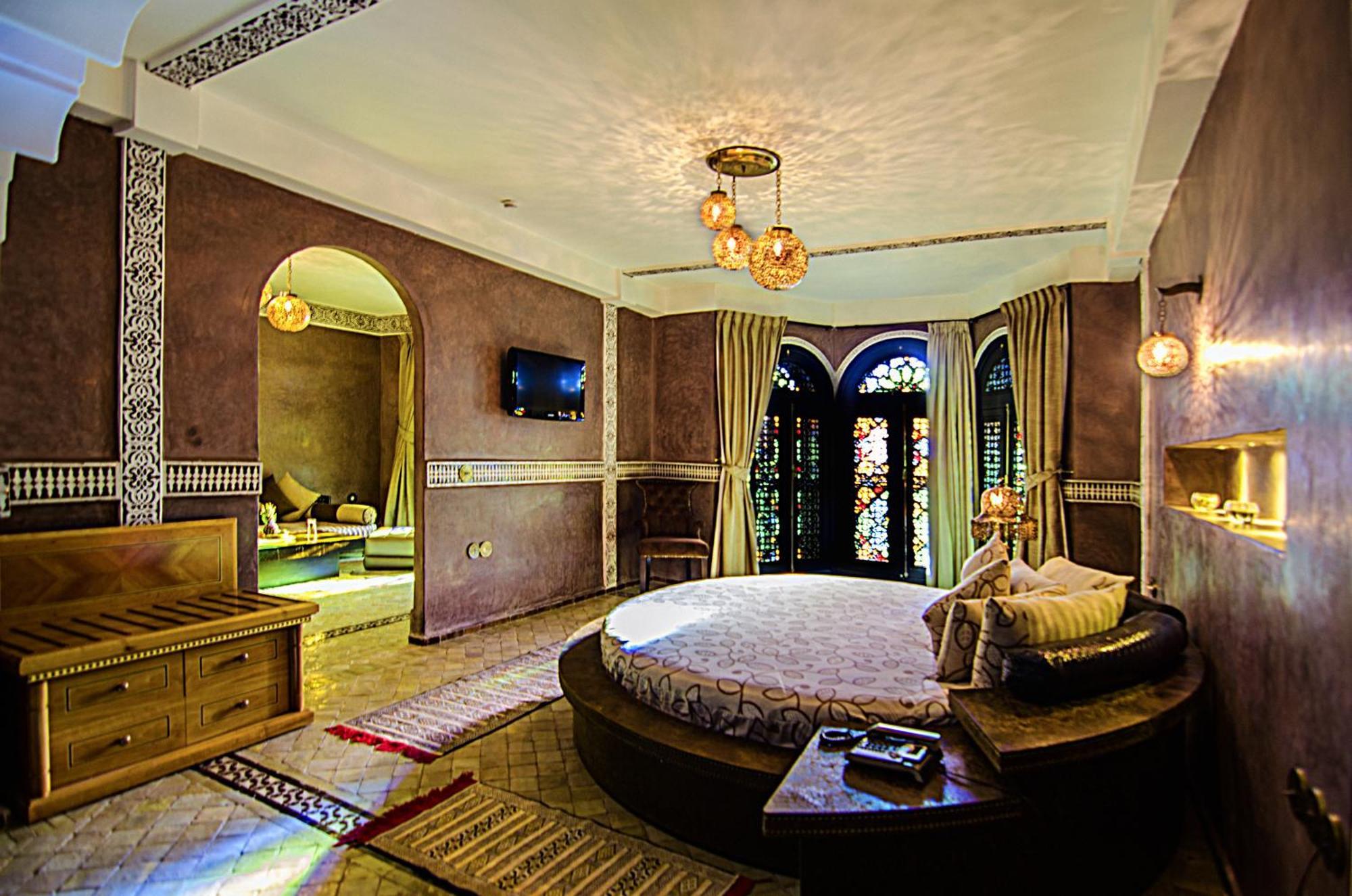Ambassador Suite Jacuzzi