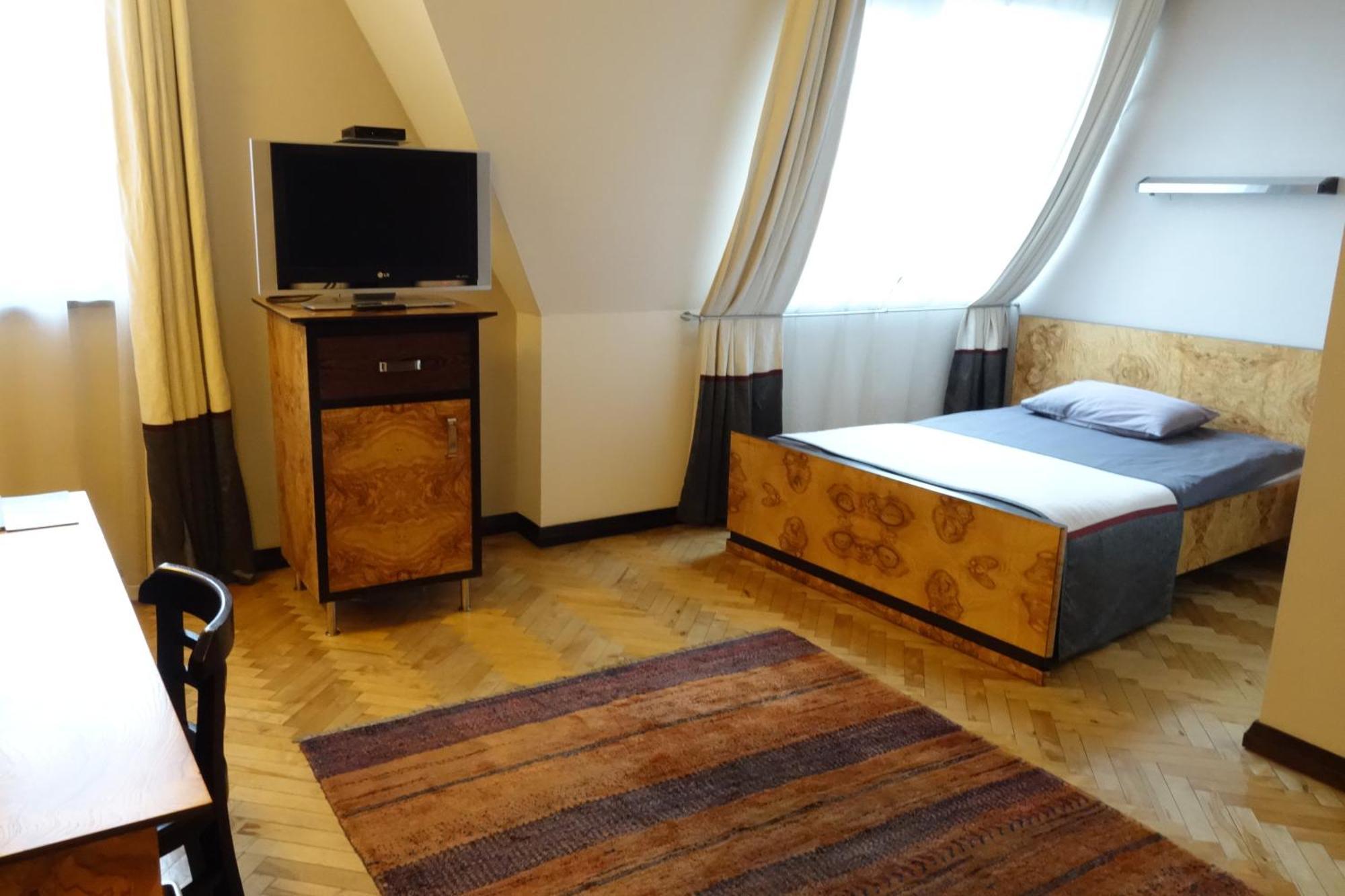 Single Room