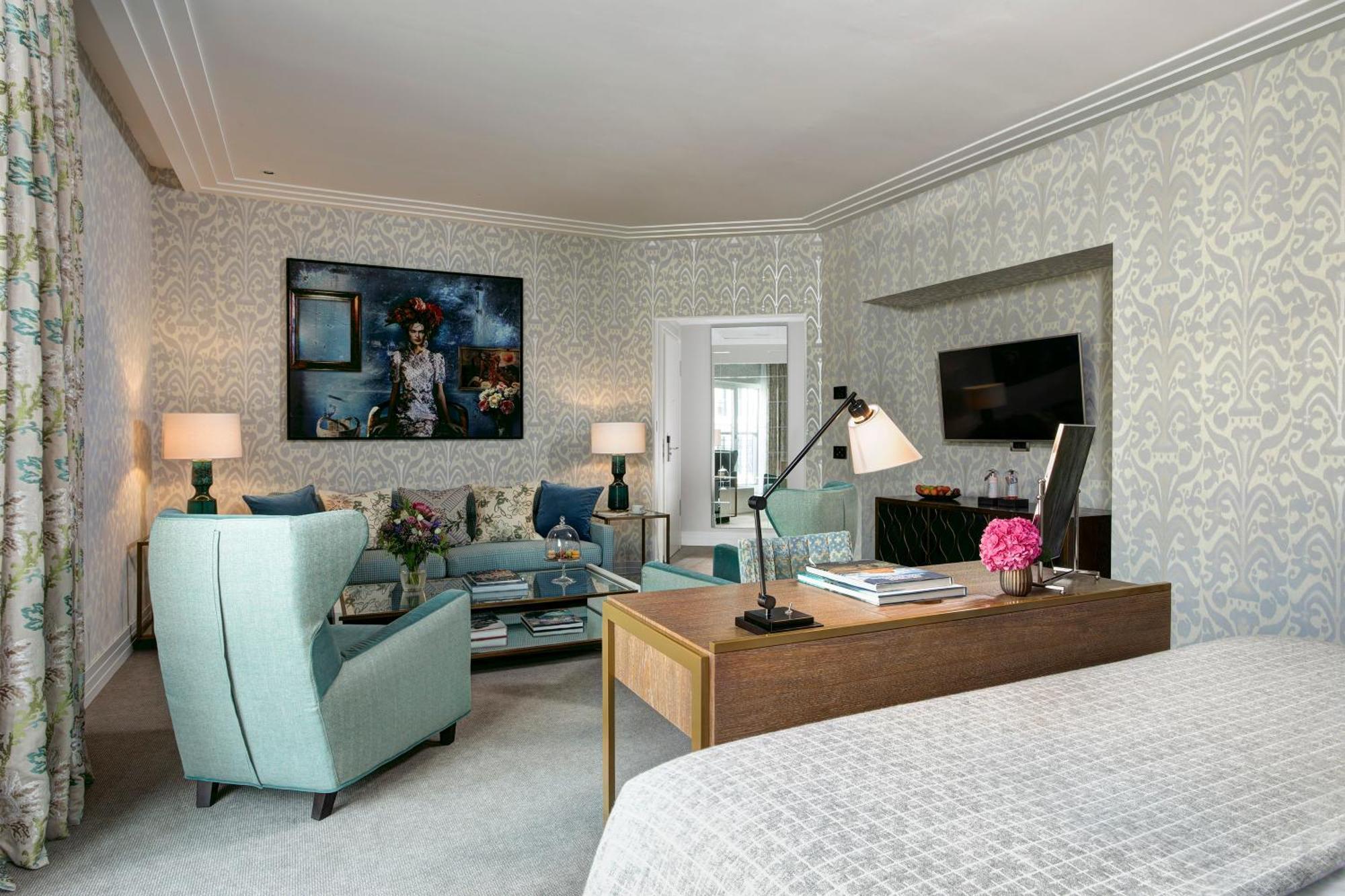 Superior Junior Suite