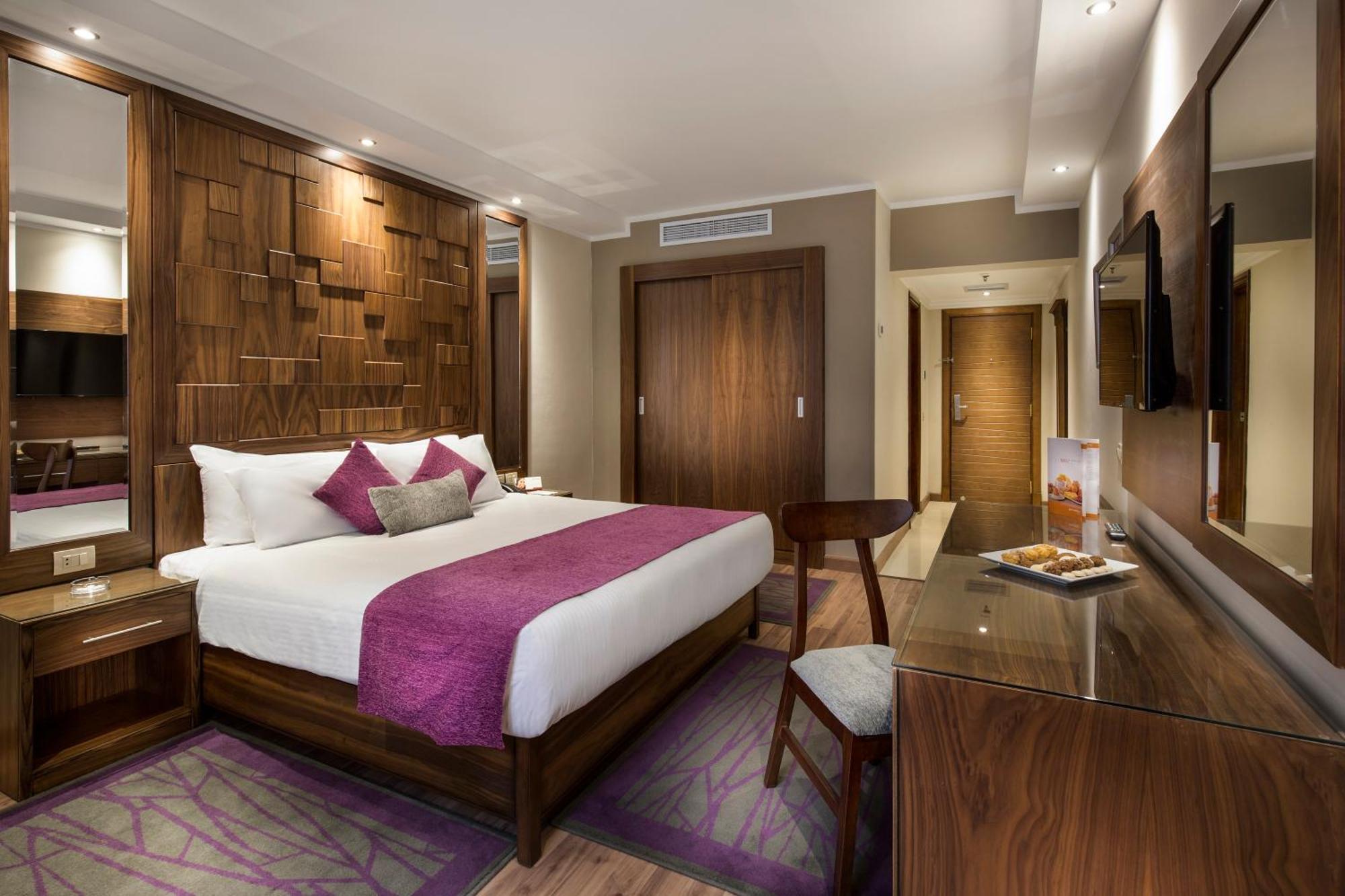 Standard Three-Bedroom Suite,1212353137:JPEG