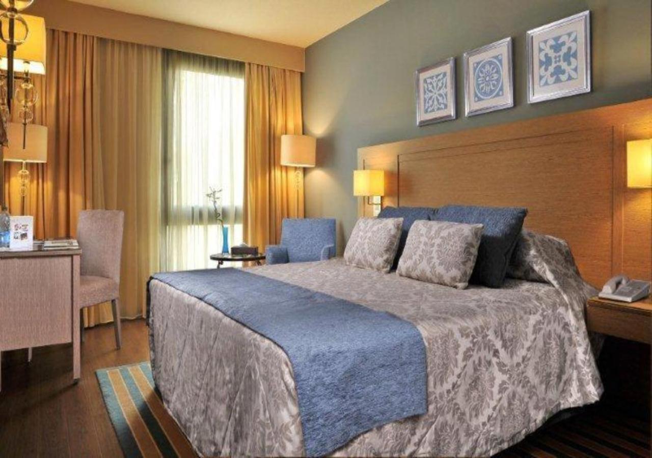 Deluxe Double or Twin Room Garden View