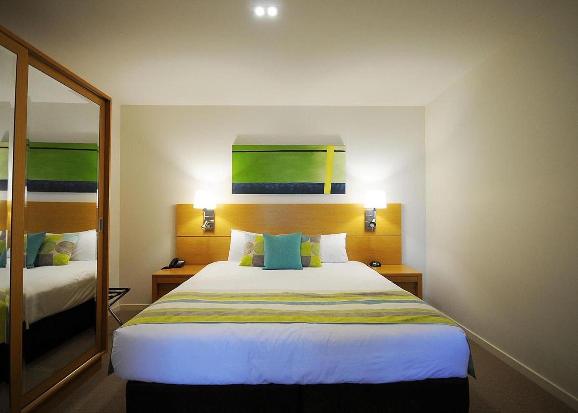 King Room Unserviced