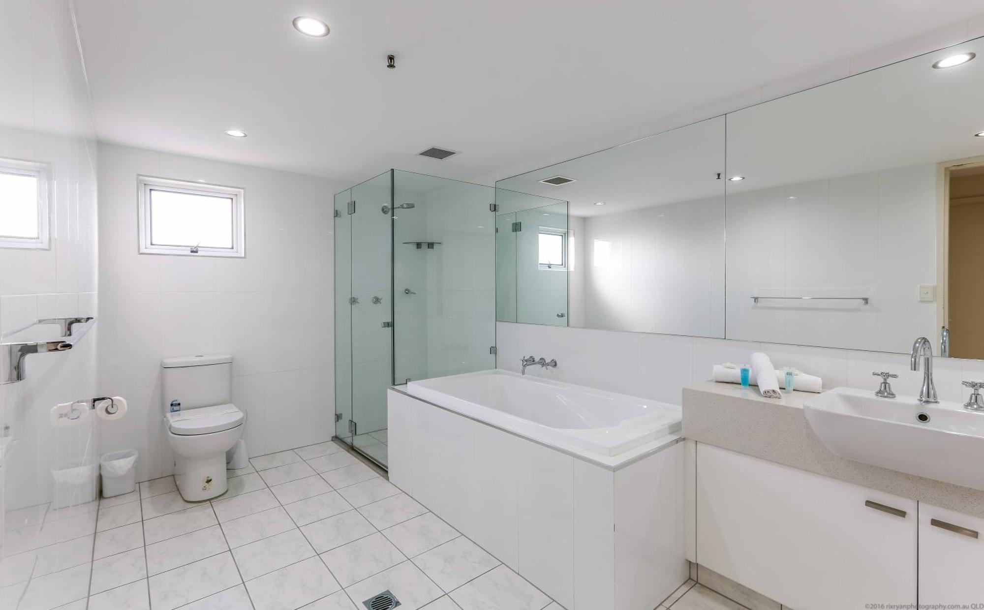 Premier One-Bedroom Apartment
