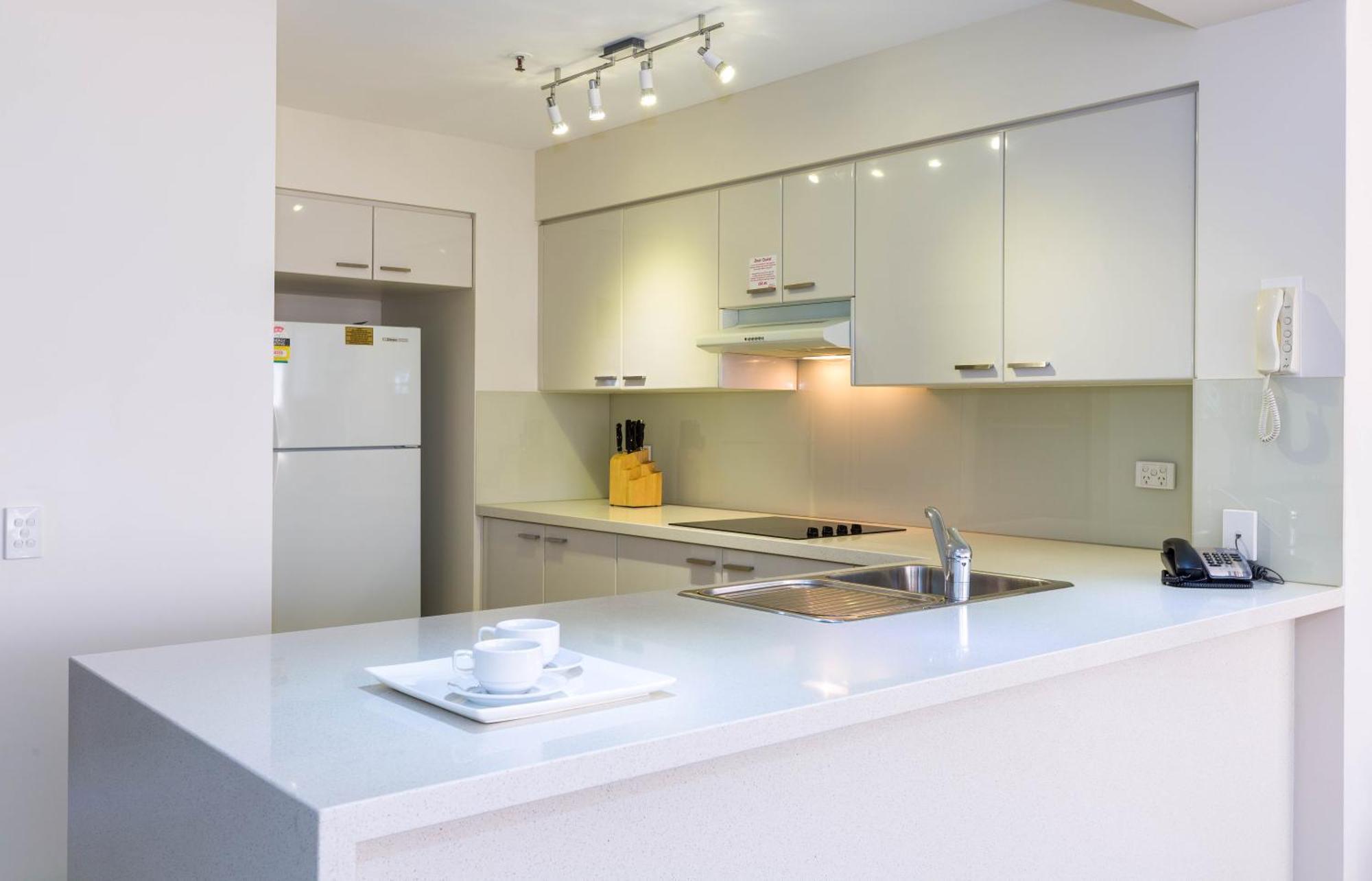 Deluxe One-Bedroom Apartment