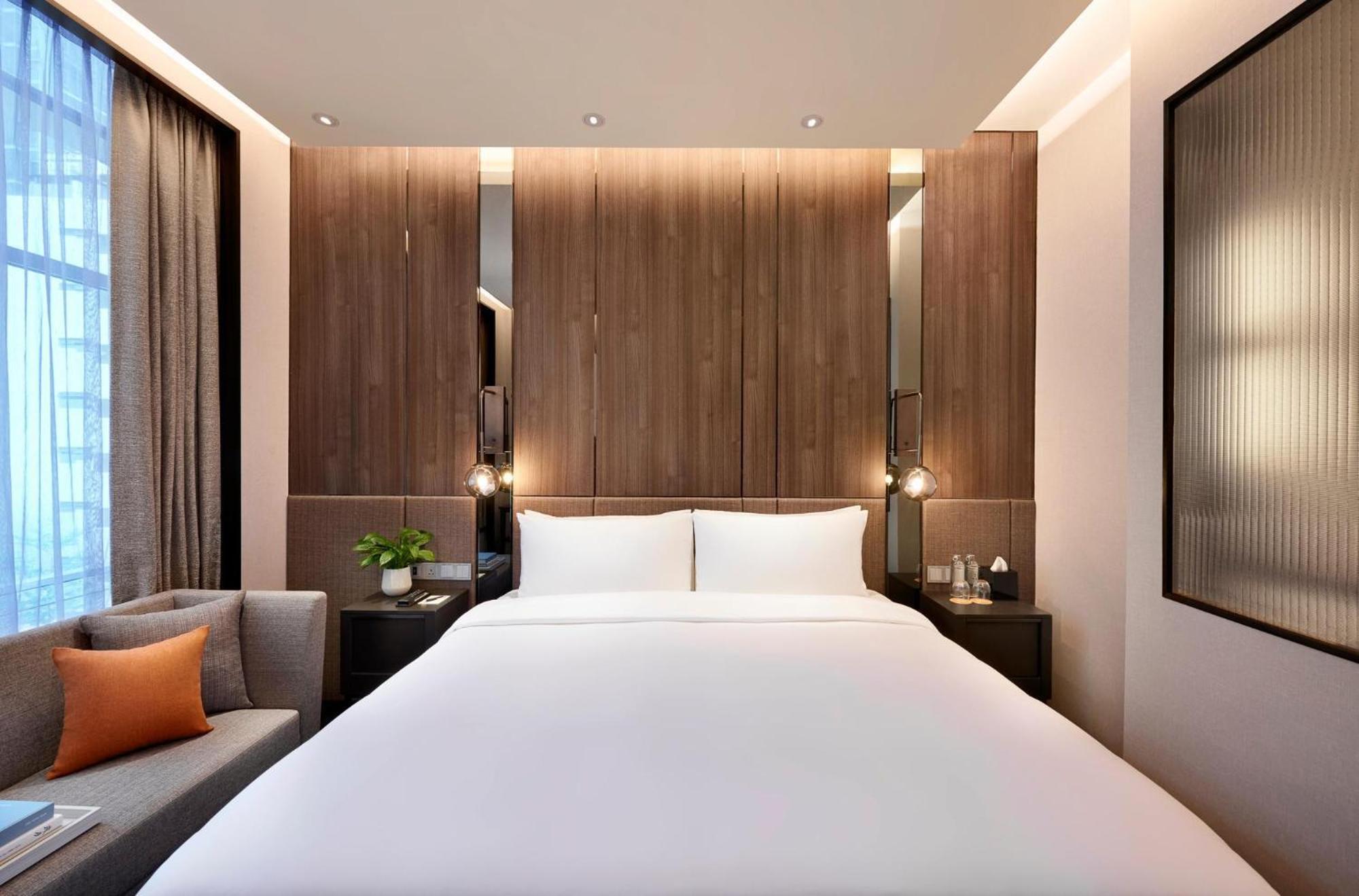Premier Room,1583652309:JPEG
