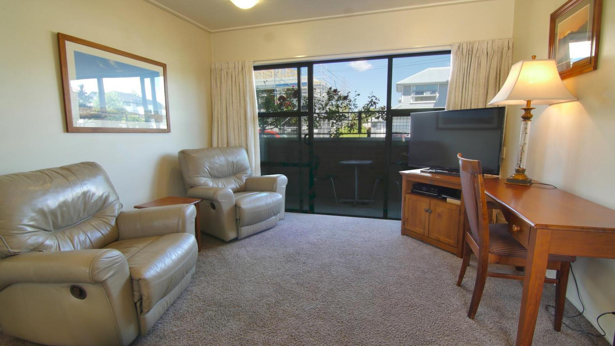 One-Bedroom Apartment Spa Bath
