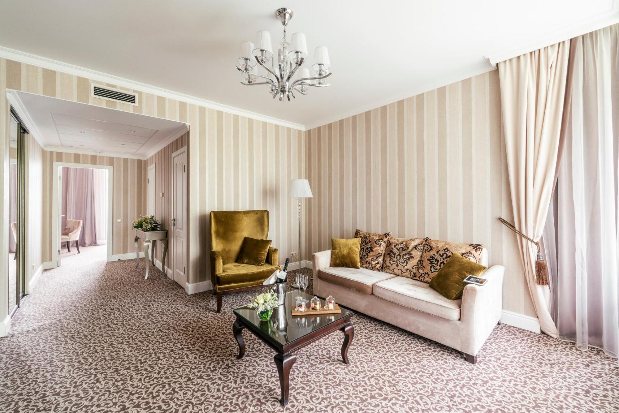 Family Room Sea Wellness SPA Access