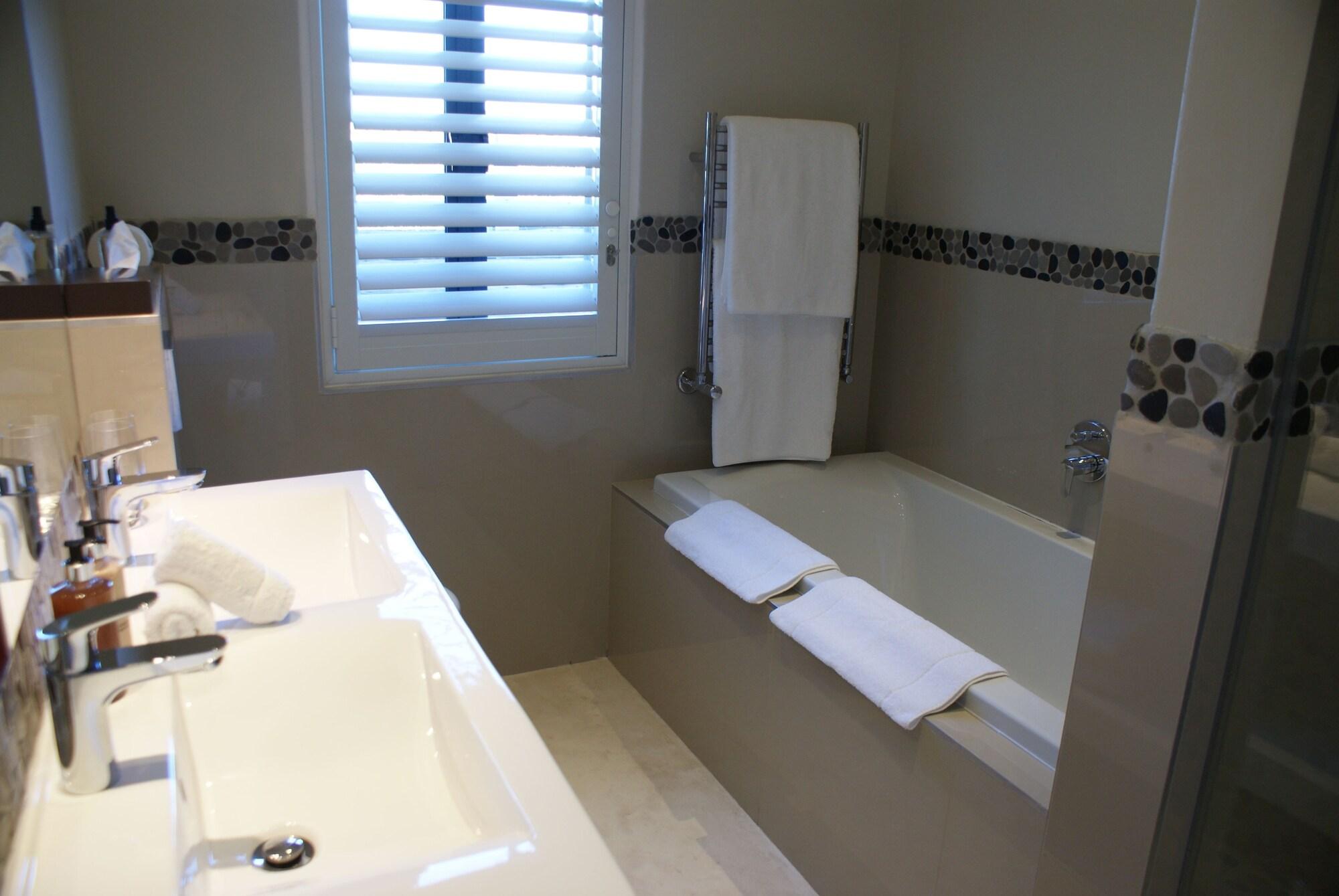 Deluxe Double Room Downstairs