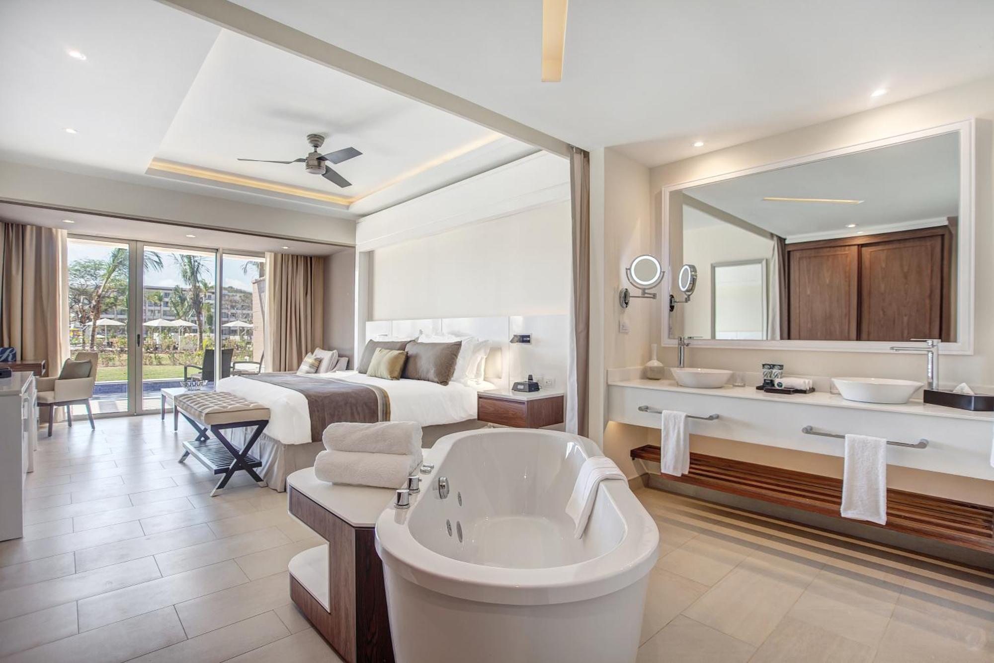 Luxury Junior Suite Ocean View