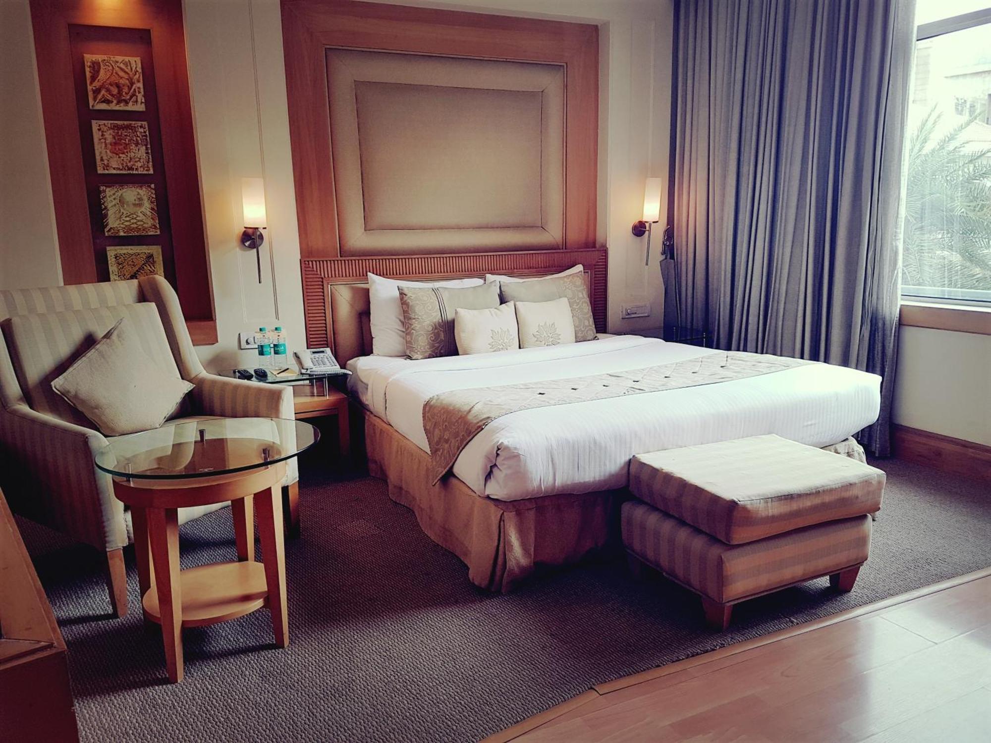 Premier Club Room