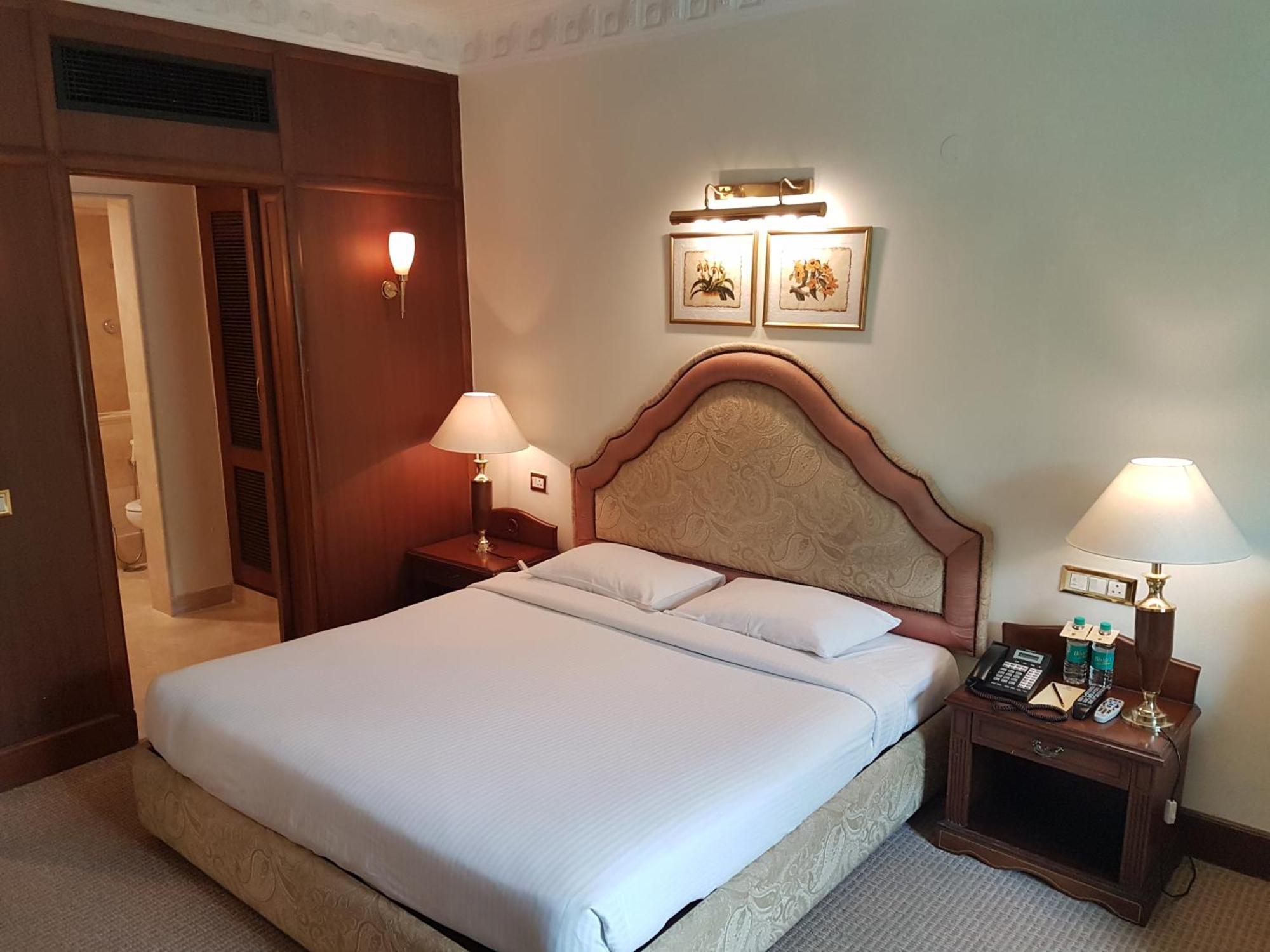 Grande Luxury Room