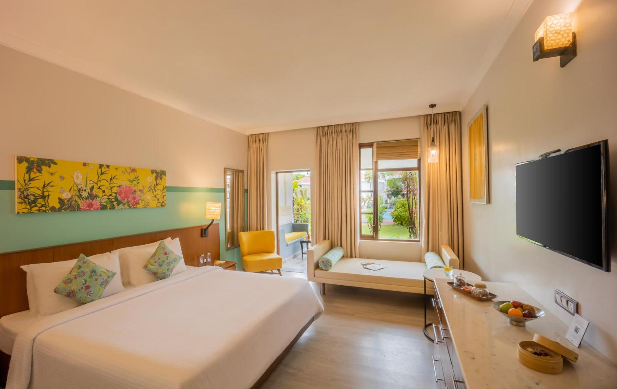 Deluxe Pool Facing Rooms on Food Laundry & Spa,1441802767:JPEG