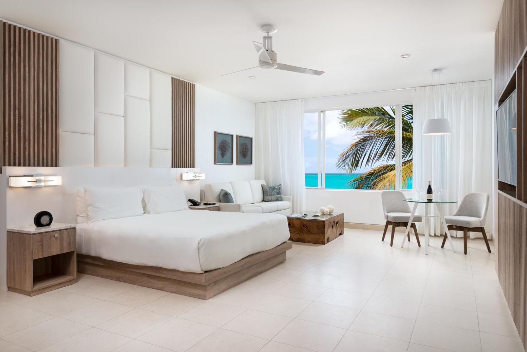 Oceanfront Grand Studio