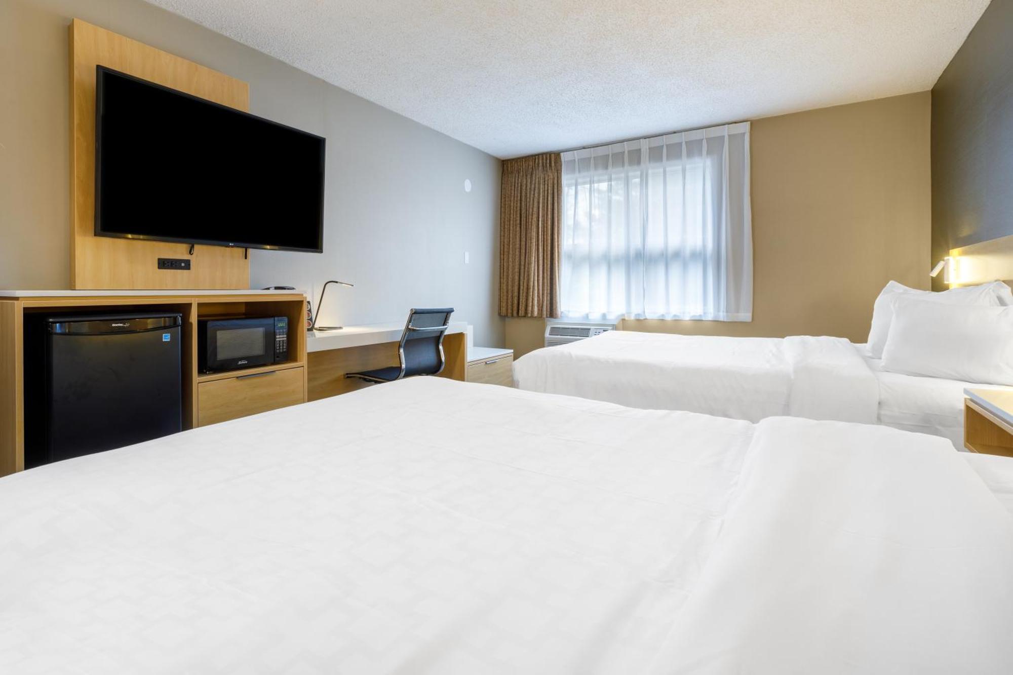 Standard Queen Room Two Queen Beds Non Smoking