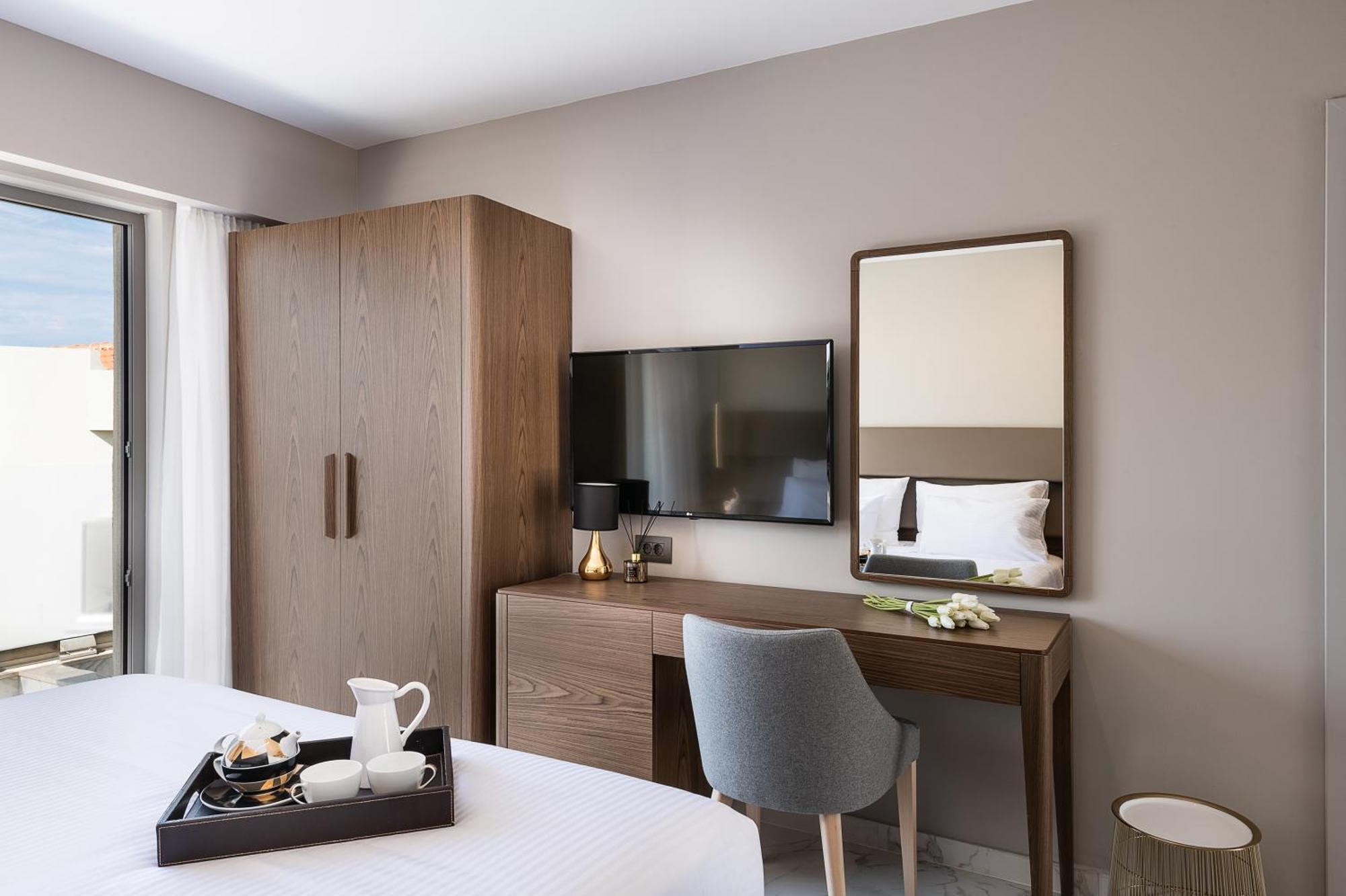 Standard Room with Pool or Garden View
