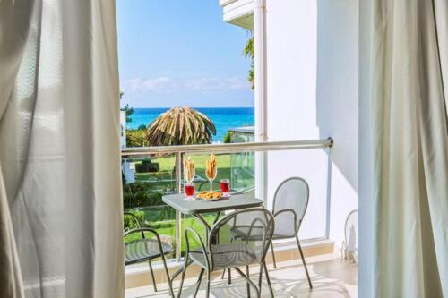 Family Room Side Sea View