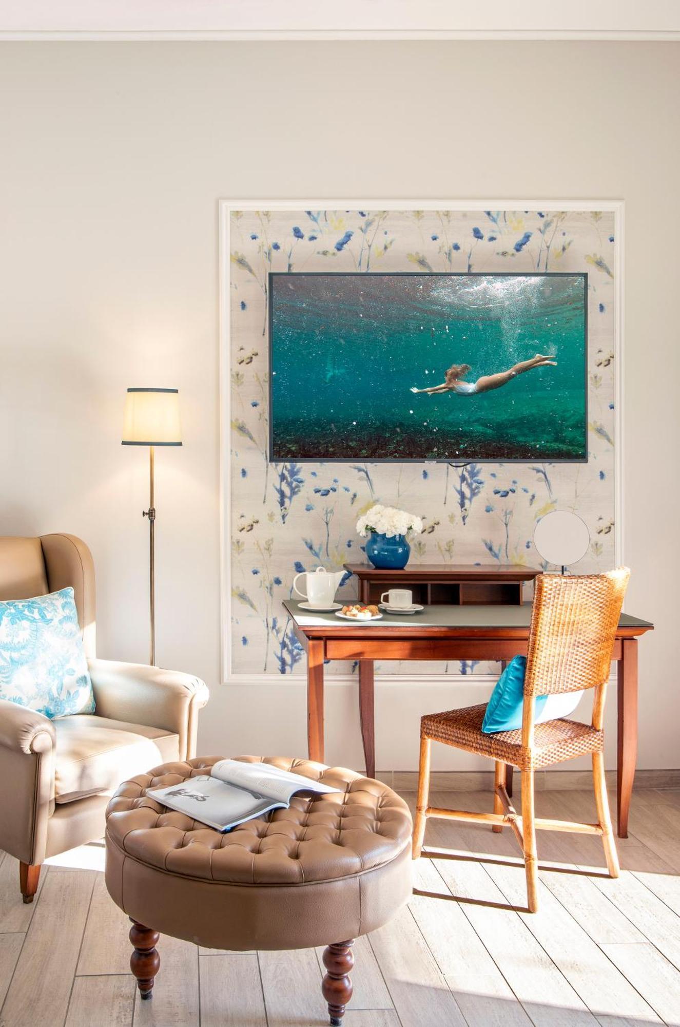 Deluxe Junior Suite