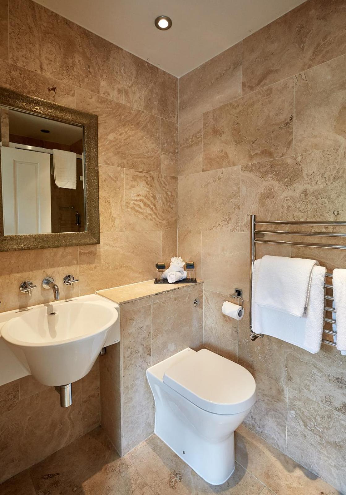 Standard King Room,1216818004:JPEG