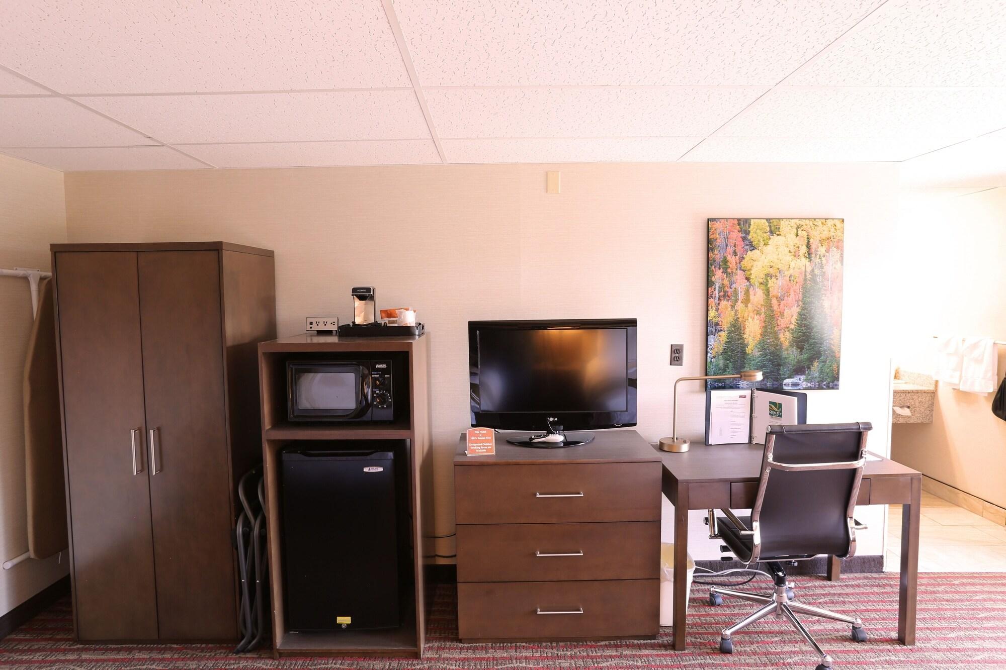 Queen Double Bed Room