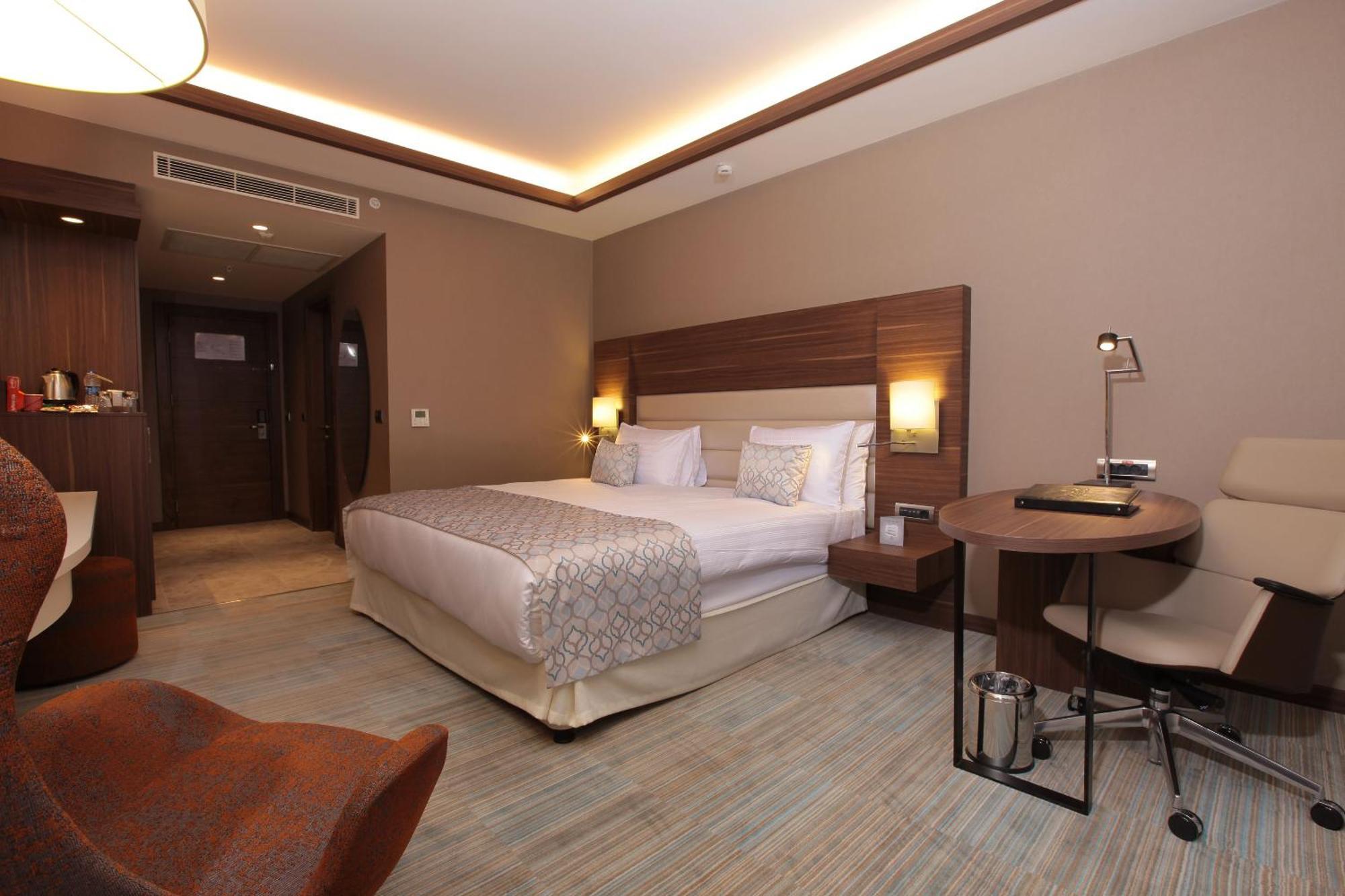 Superior King Room,1280042302:JPEG