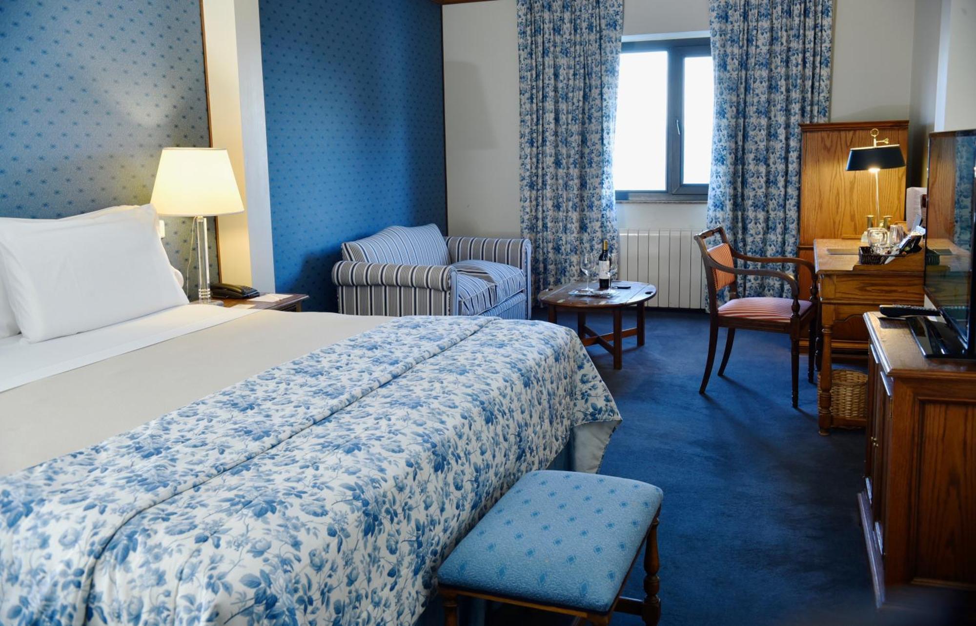 Junior Suite Mountain View