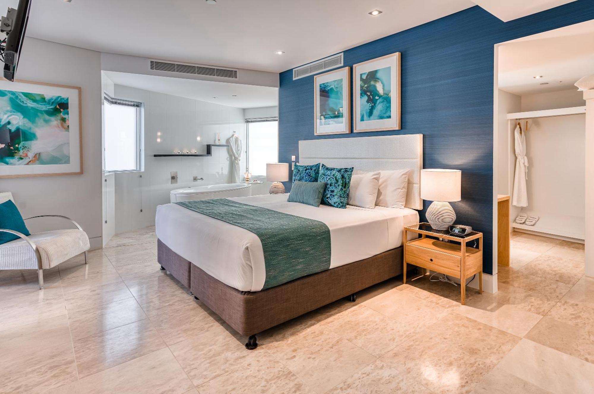 Three-Bedroom Suite with Ocean View,1235227166:JPEG