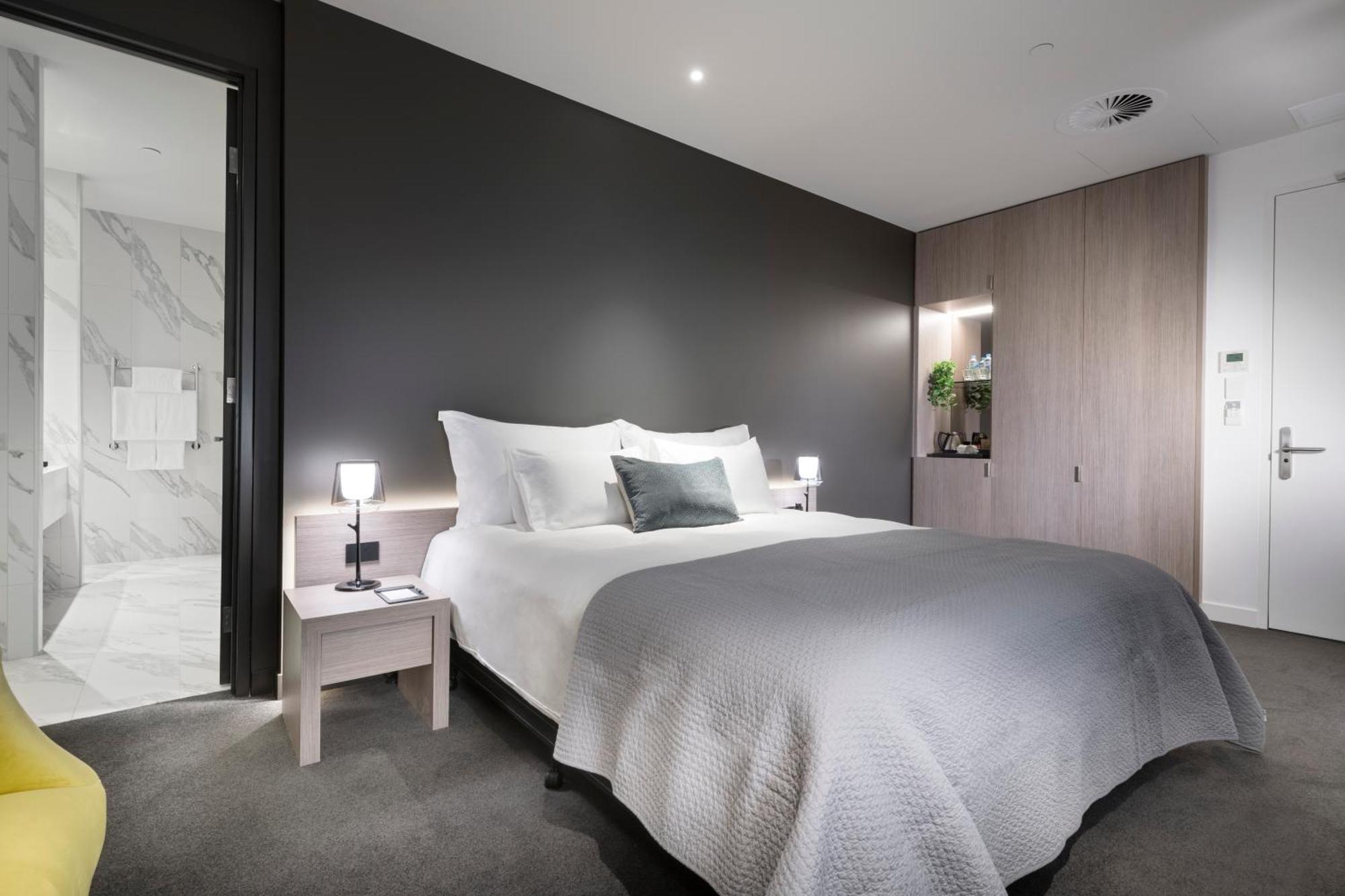 Premier King Room