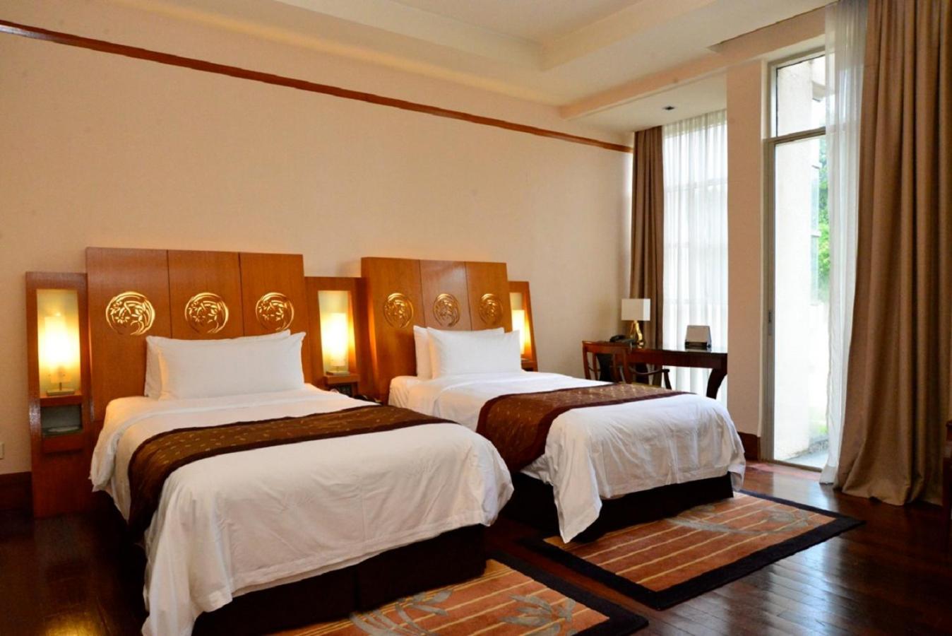 Deluxe Hillview Twin Room