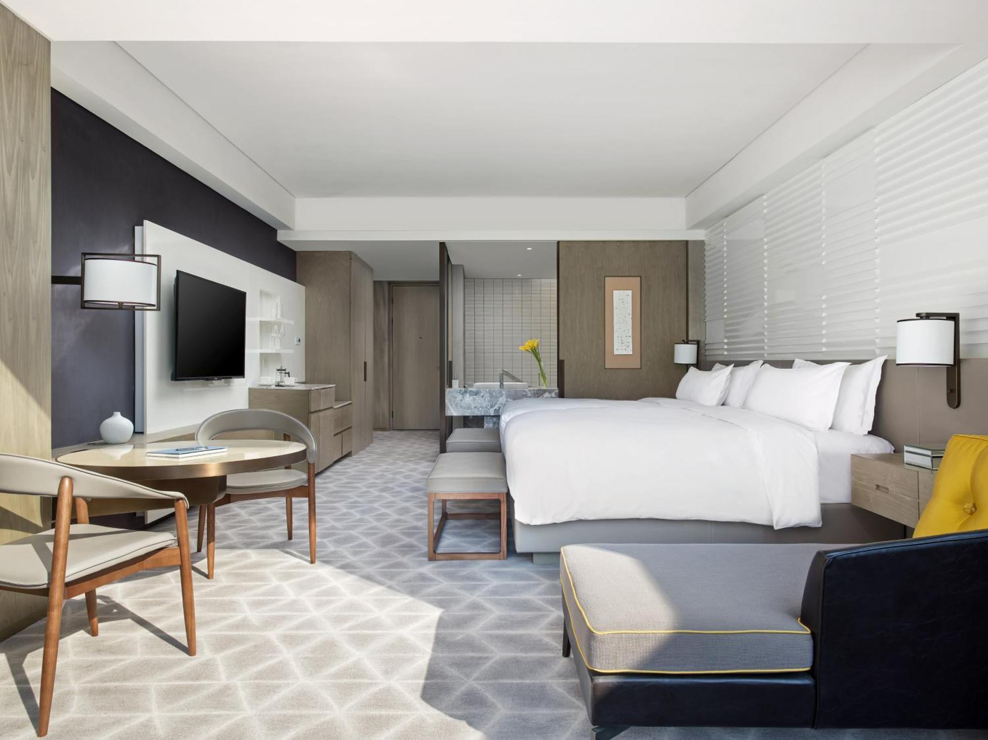Deluxe Terrace Room