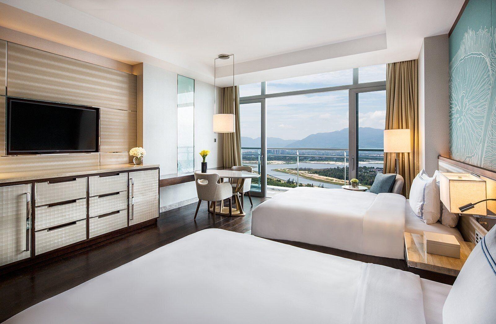 Imperial Club Ocean View Queen RoomUnlimited entry to the Water park & Lost Chambers Imperial Club benefits during the