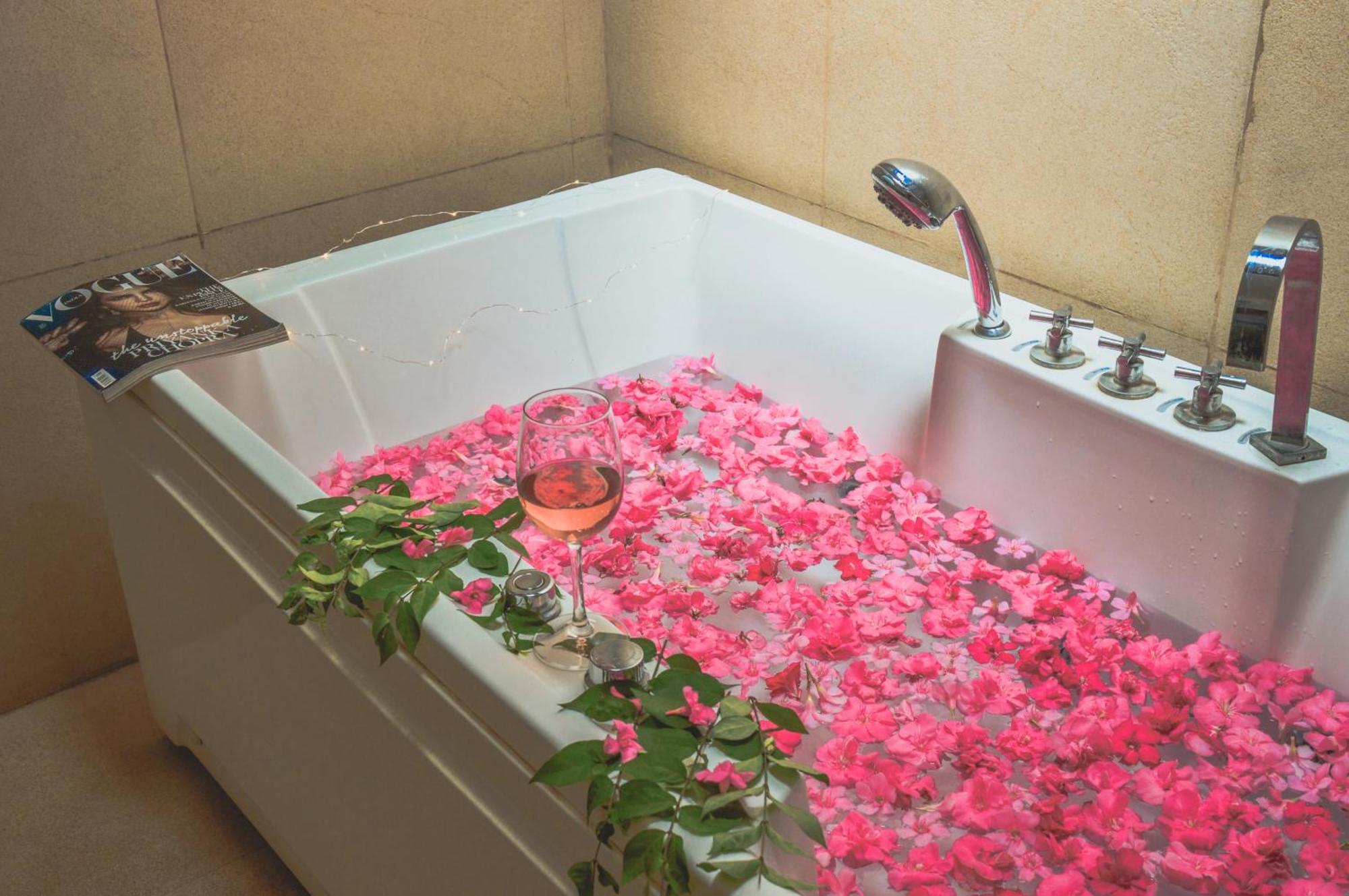 Jacuzzi Villa