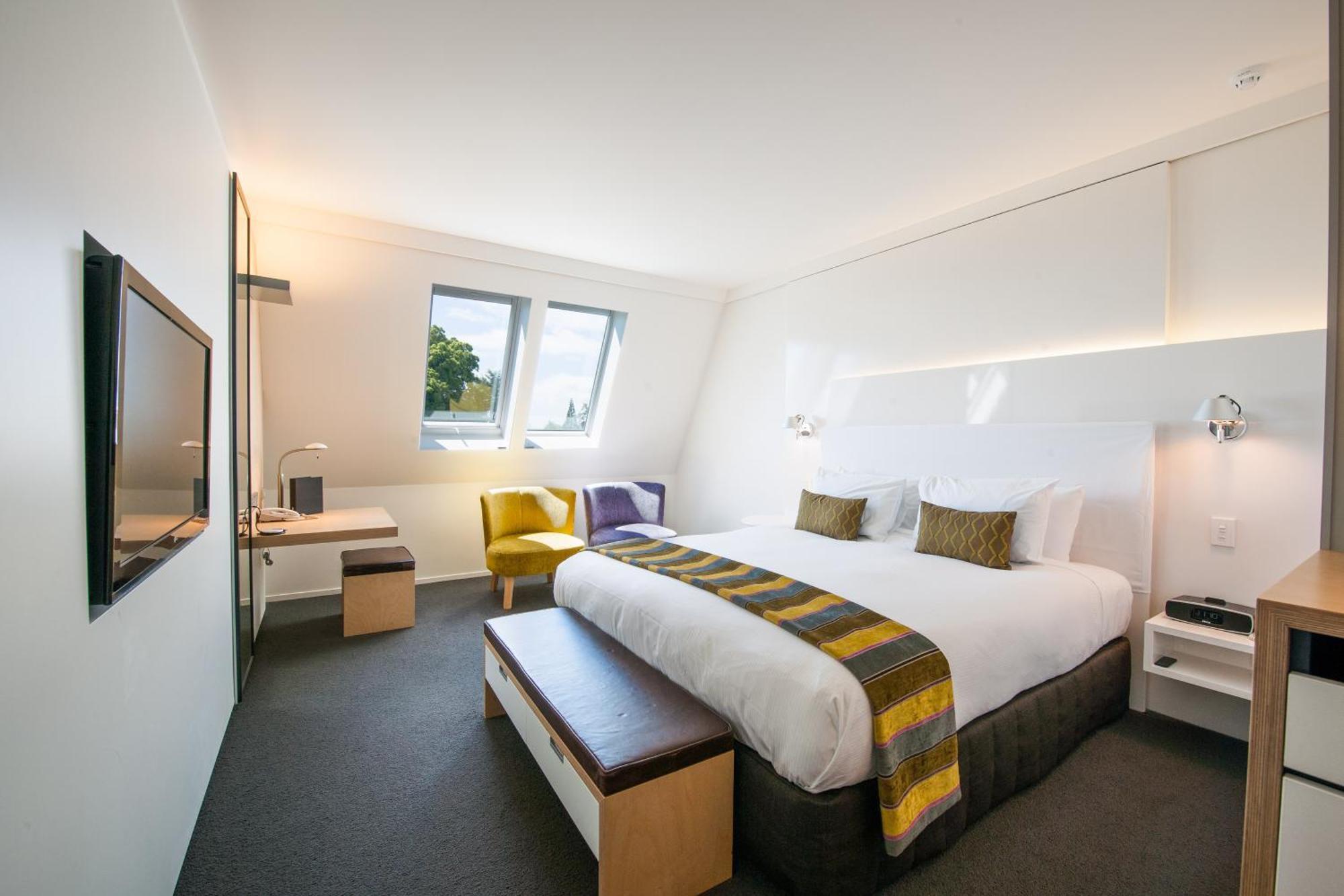 Two Interconnecting King Rooms