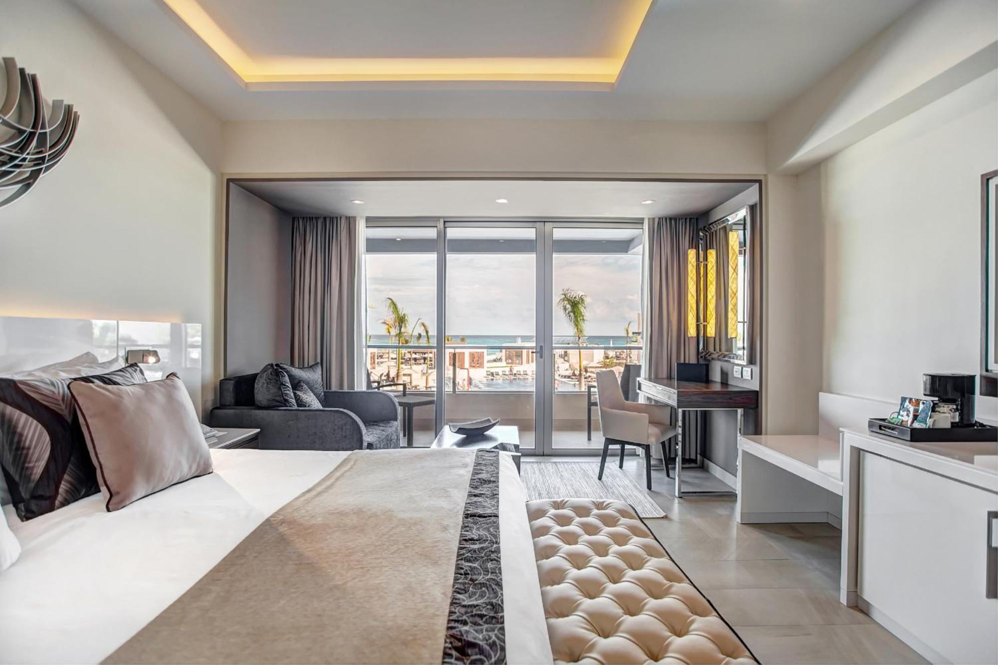 Luxury Junior Suite