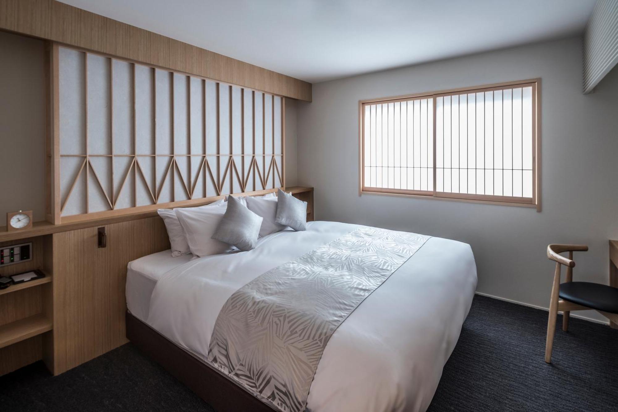 2 Bedroom Executive Suite Kitchenette