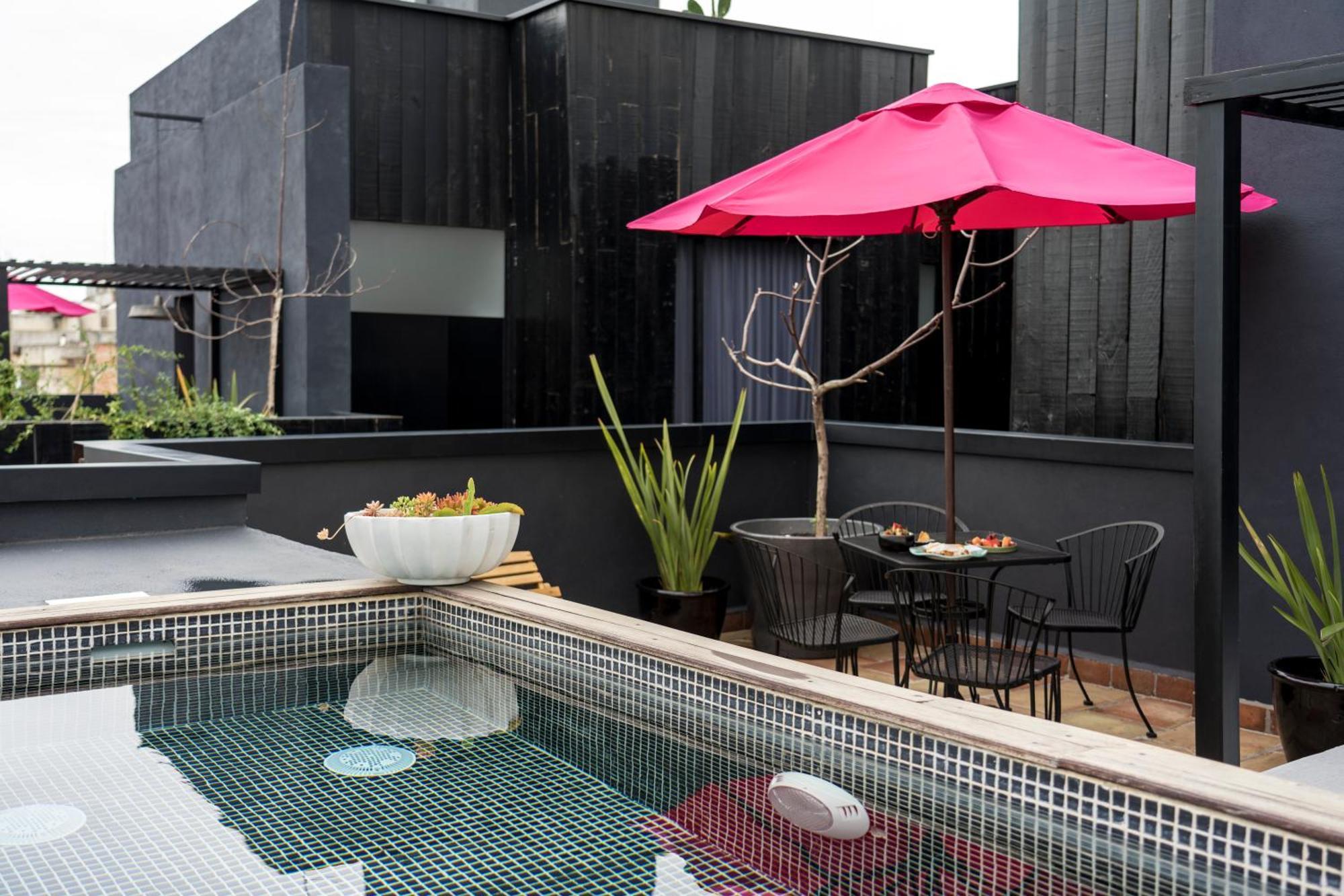 Suite Private Pool,1224115945:JPEG