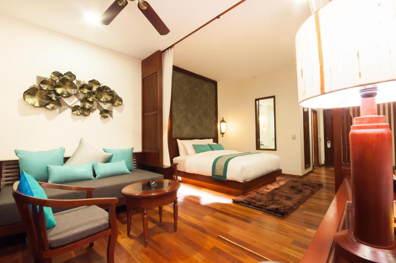 Large Double Room