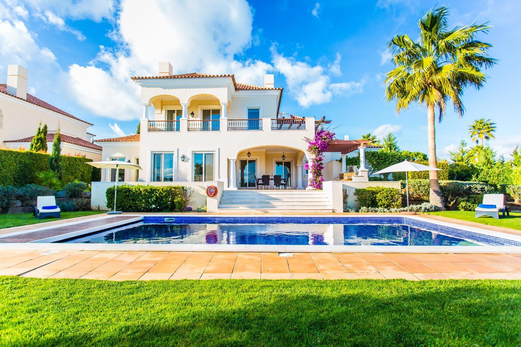 Four-Bedroom Deluxe Twin Villa Private Pool Self Catering,831724493:JPEG