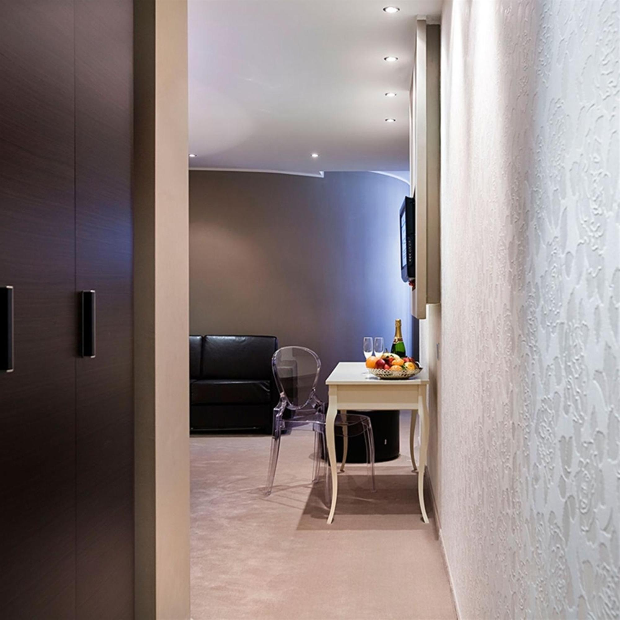Deluxe Double or Twin Room Mountain View