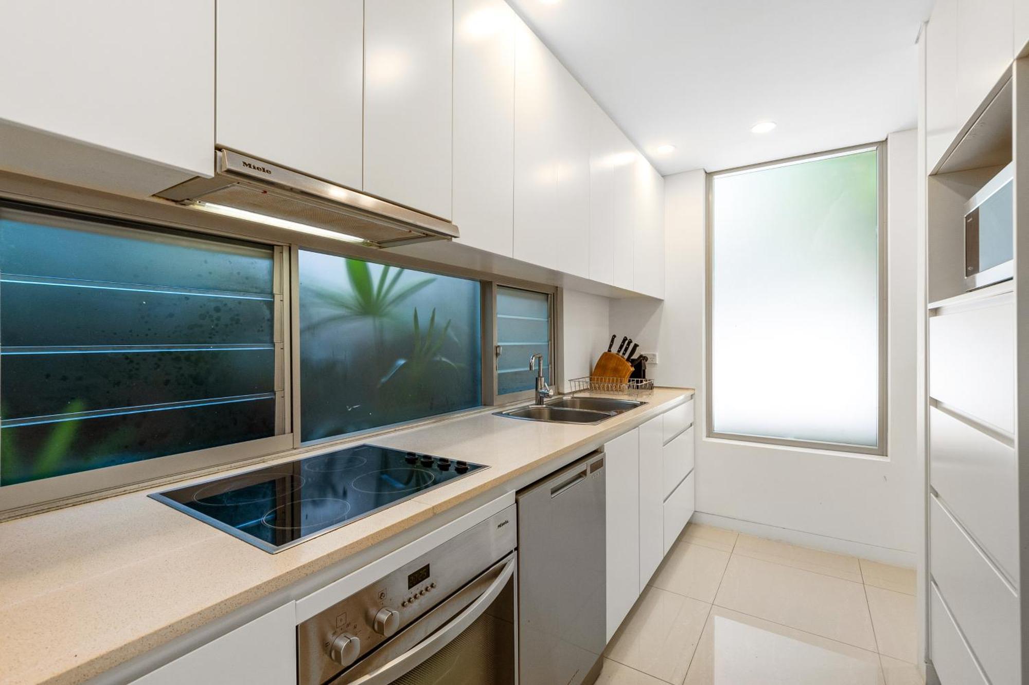 3 Bedroom Courtyard Apartment
