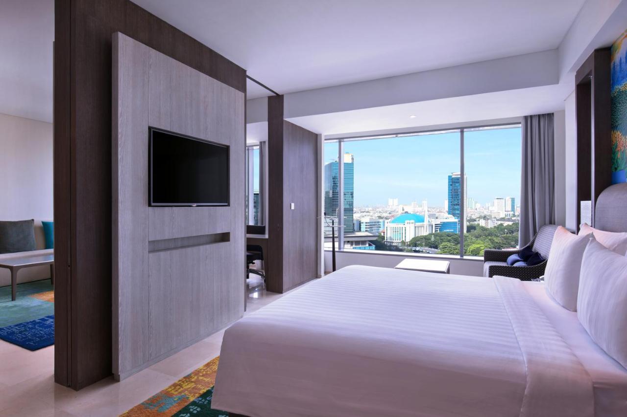 Executive Suite,1233331520:JPEG