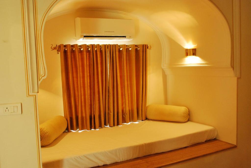 Heritage Premium Suite