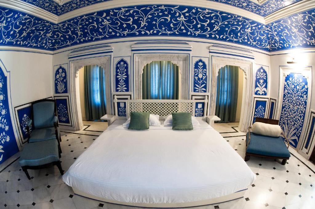 Heritage Signature Suite