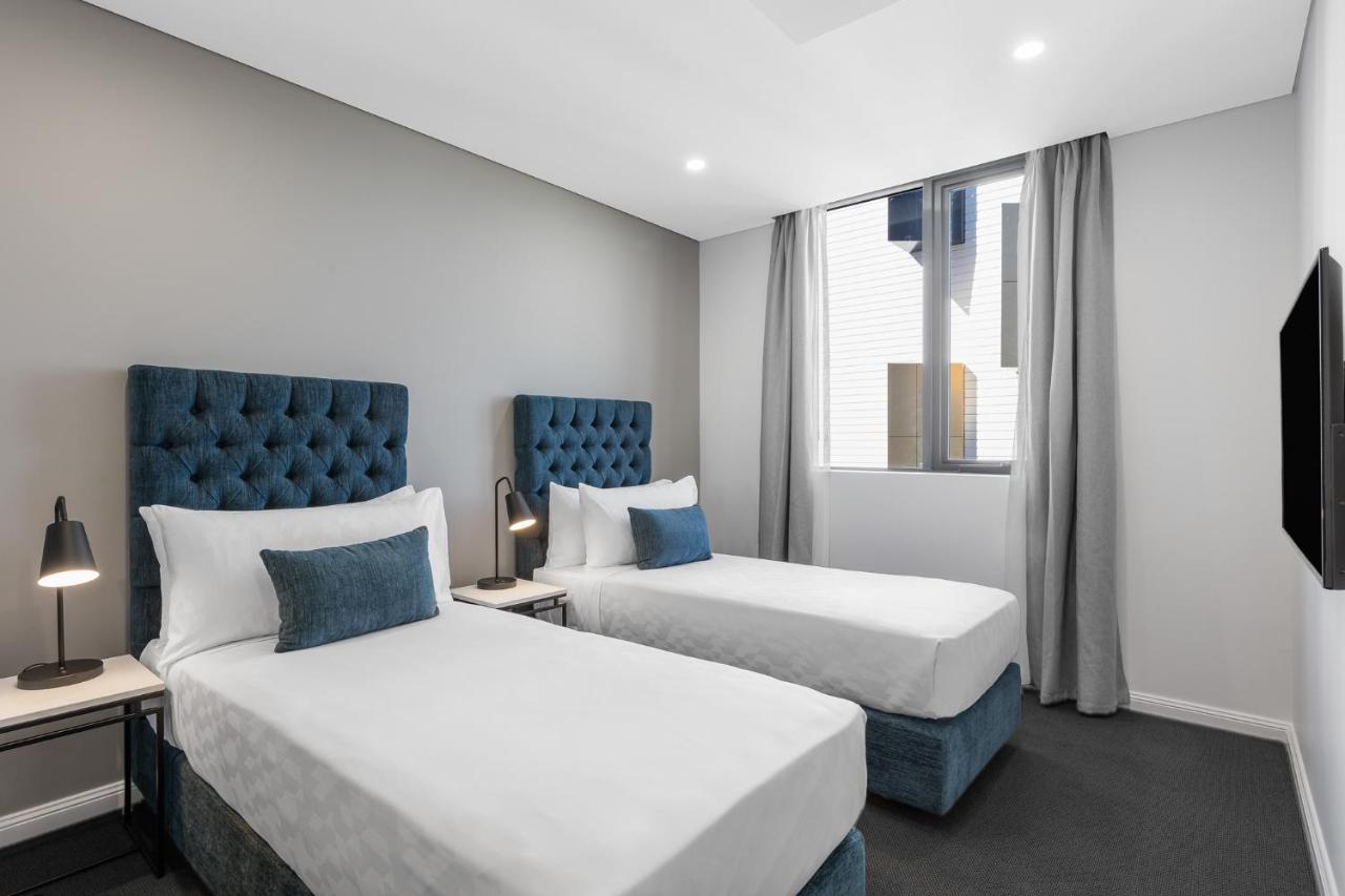 One Bedroom Luxury Twin Suite