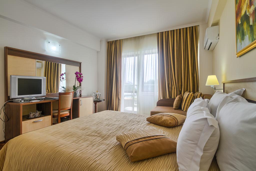 Double Room,1090005399:JPEG