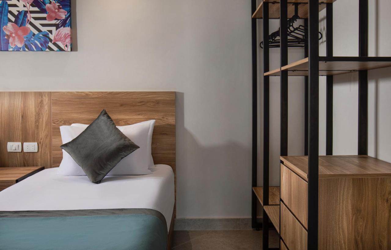 Family Room Bunk bed,1234516769:JPEG