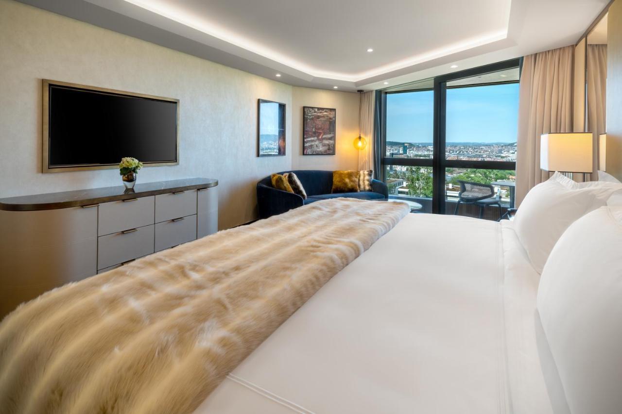 Luxe Room w/Balcony,1236778228:JPEG